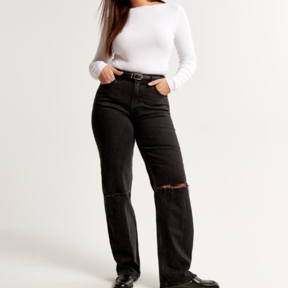 Abercrombie Curve Love High Rise 90s Relaxed Jean - Picture 1 of 2